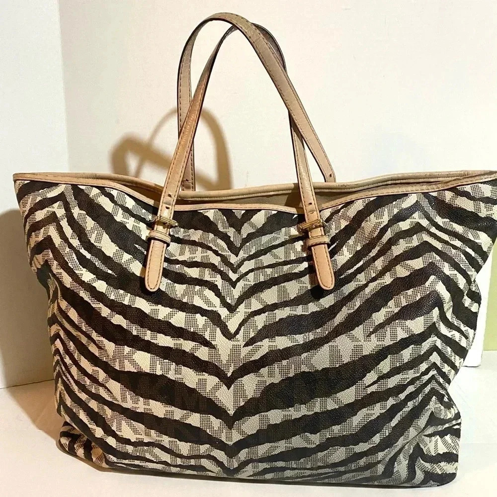 Michael kors print canvas tote handbag - Picture 2 of 13